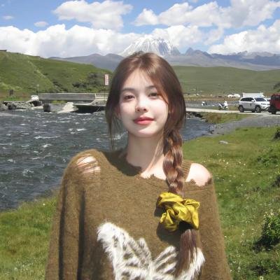 巨蛇闯女校 封面