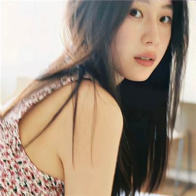 八面玲珑的申小姐 封面